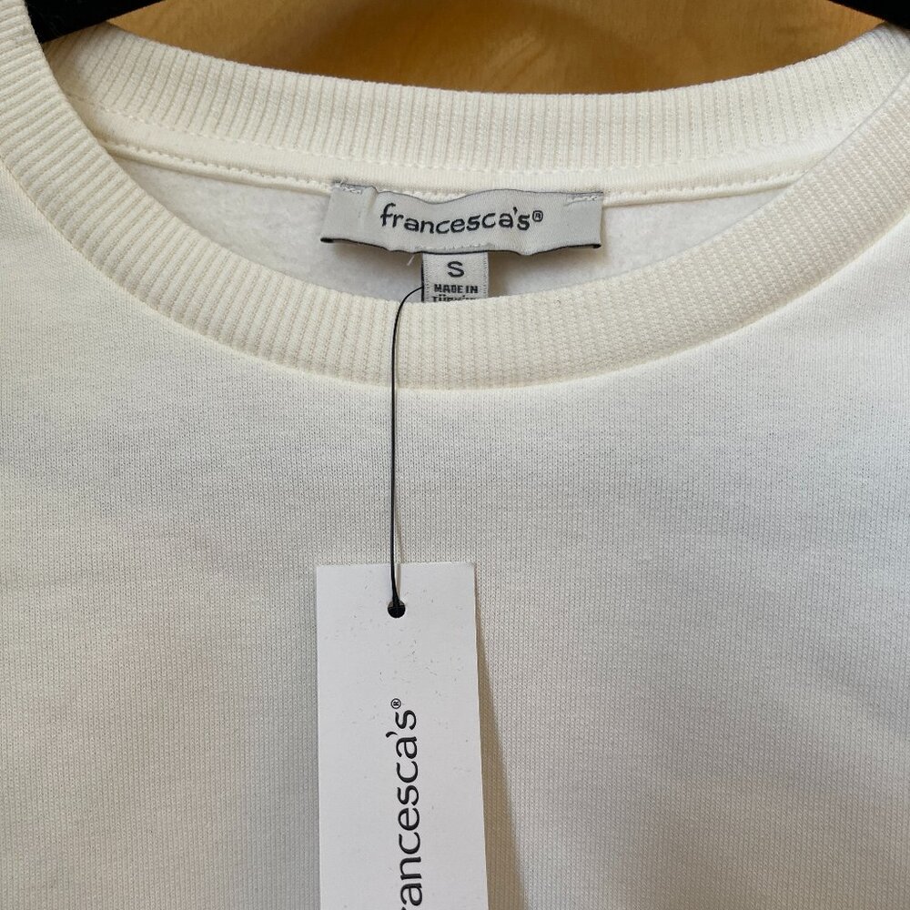 NWT Francesca's Longsleeve Crewneck Embroidered Bow Sweatshirt Size S - Picture 9 of 9